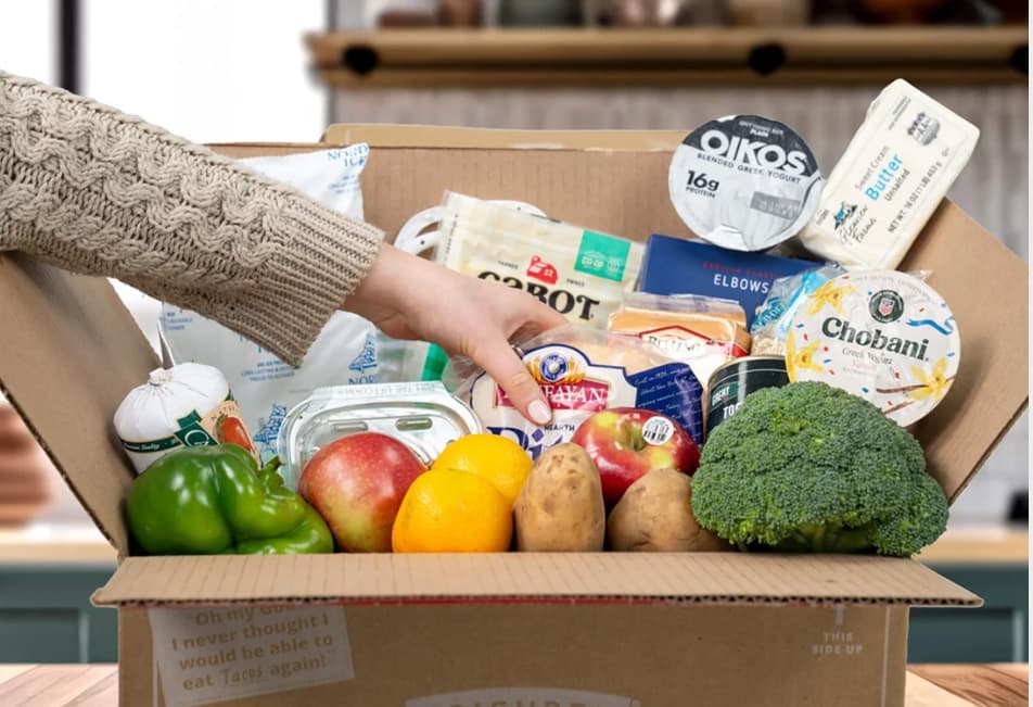Unboxing an Epicured food delivery box